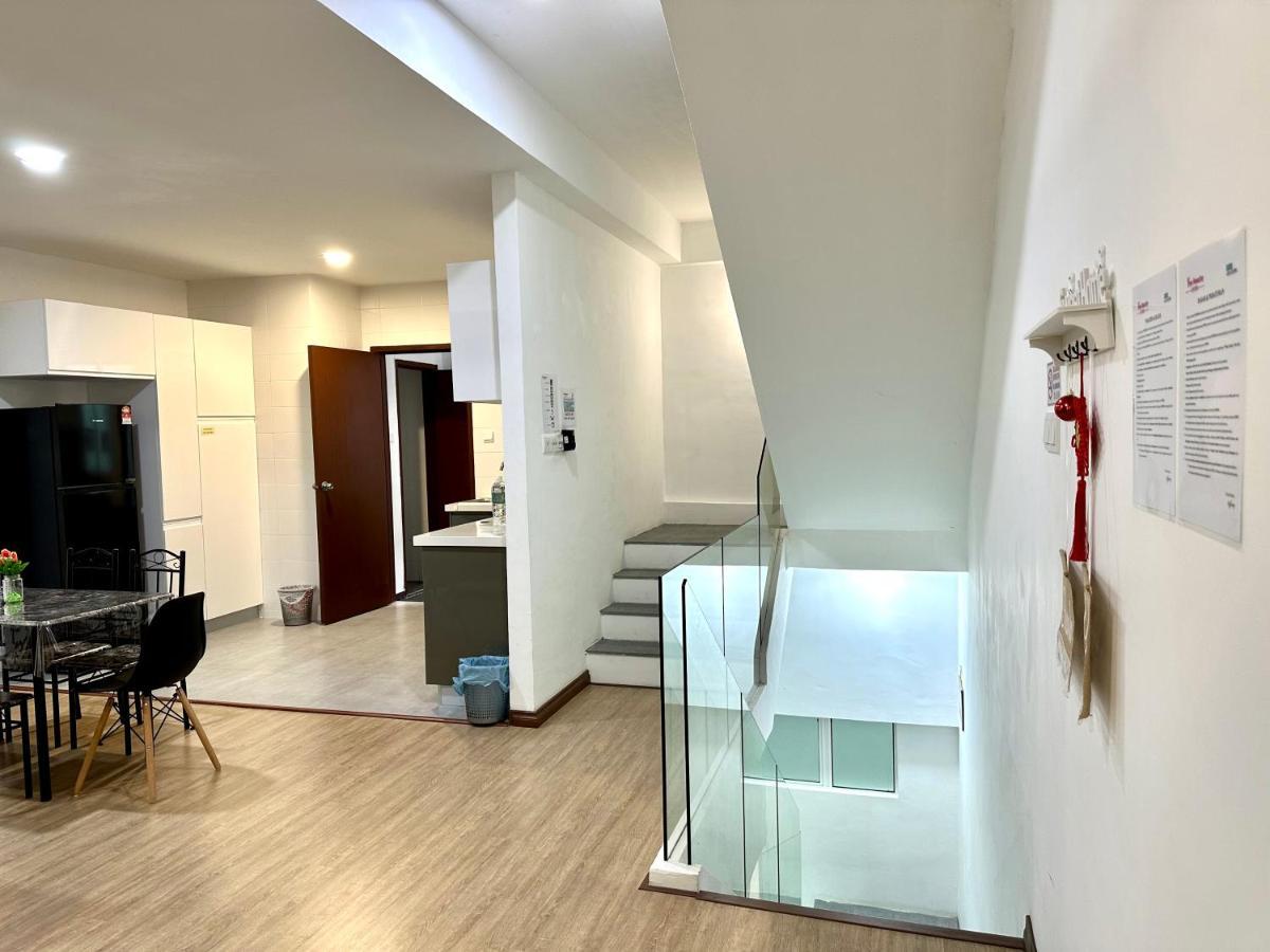 Springfield 3-Storey Cheerful Townhouse #Yoyo Homestay Сандакан Екстер'єр фото